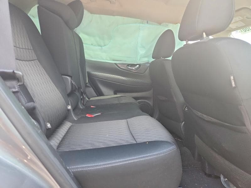 2018 NISSAN ROGUE SV 11