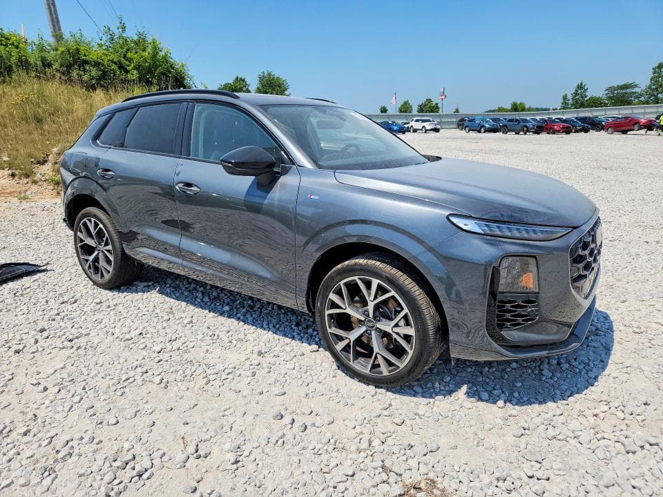 2026 AUDI Q3 S-LINE 4