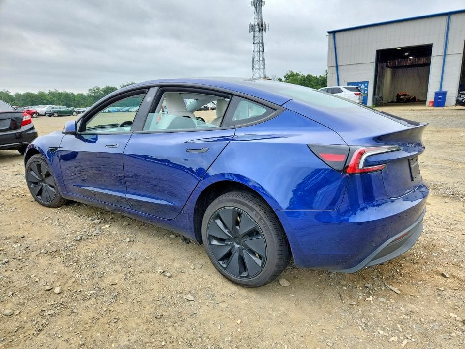 2026 TESLA MODEL 3 2