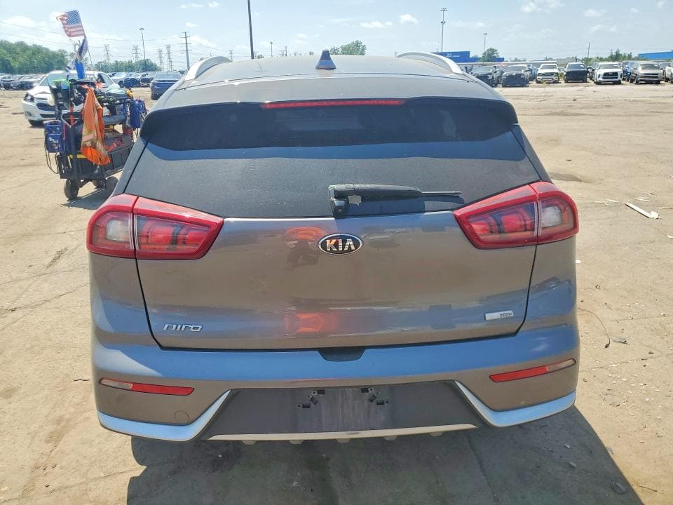 2018 KIA NIRO LX 6