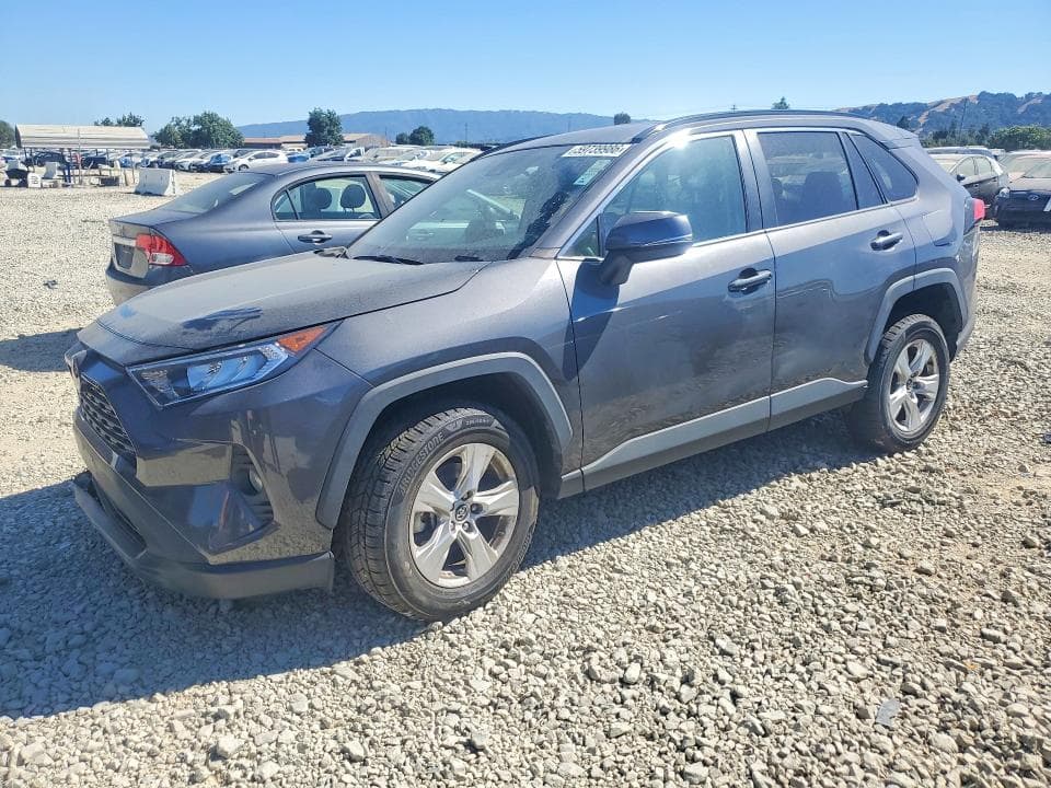 2021 TOYOTA RAV4 XLE - 1