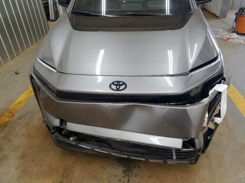 2026 TOYOTA BZ XLE 12