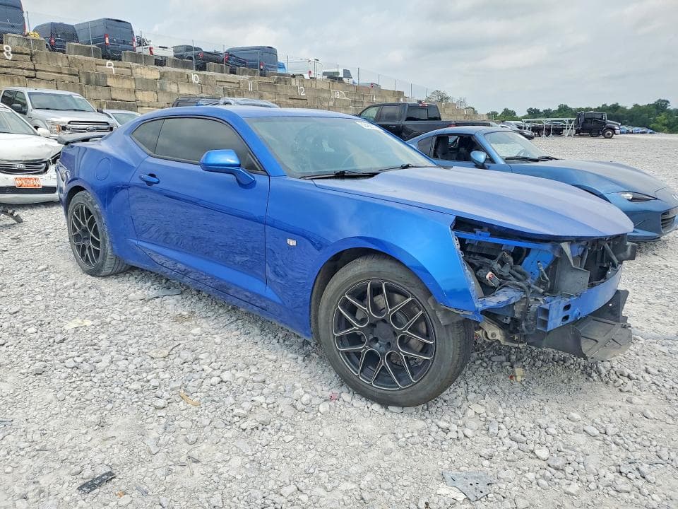 2018 CHEVROLET CAMARO LT 4