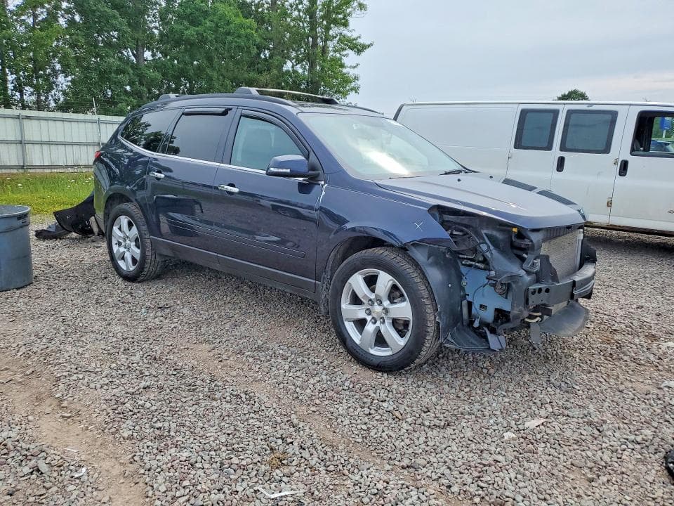 2017 CHEVROLET TRAVERSE LT 4