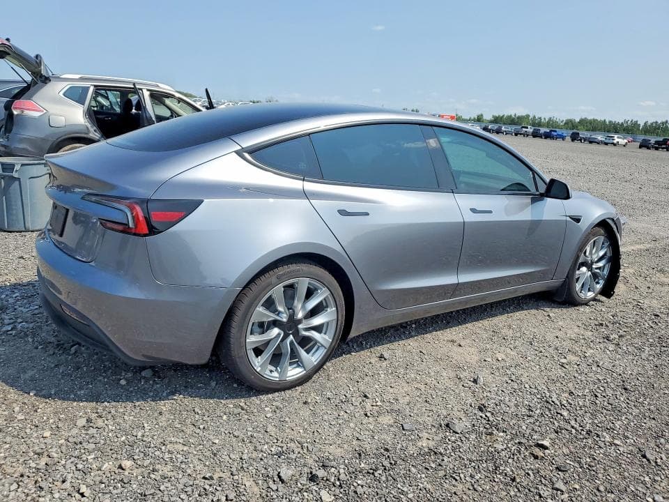 2026 TESLA MODEL 3 3