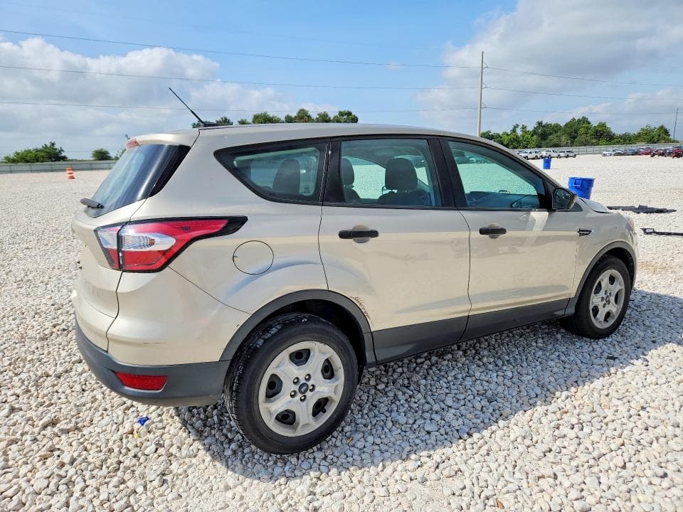 2017 FORD ESCAPE S 3