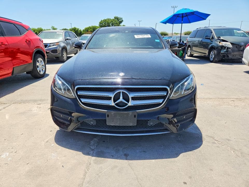 2017 MERCEDES-BENZ E 300 300 5