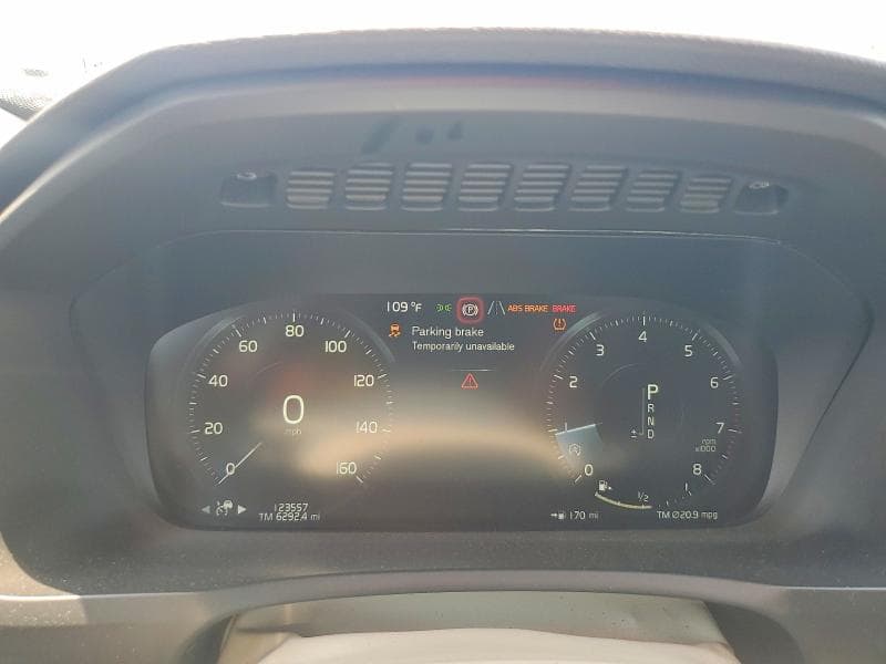 2018 VOLVO XC90 T6 9