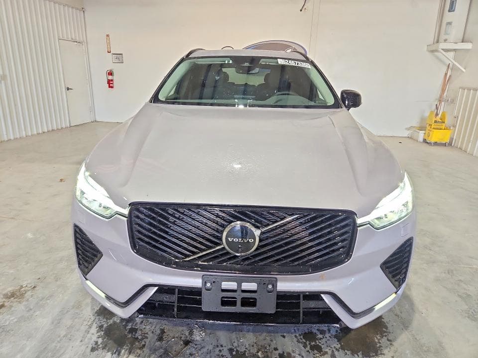 2026 VOLVO XC60 PLUS 5
