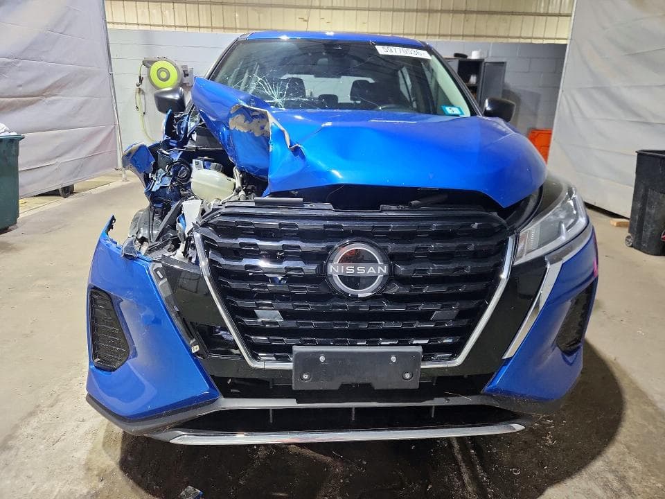 2024 NISSAN KICKS S 5