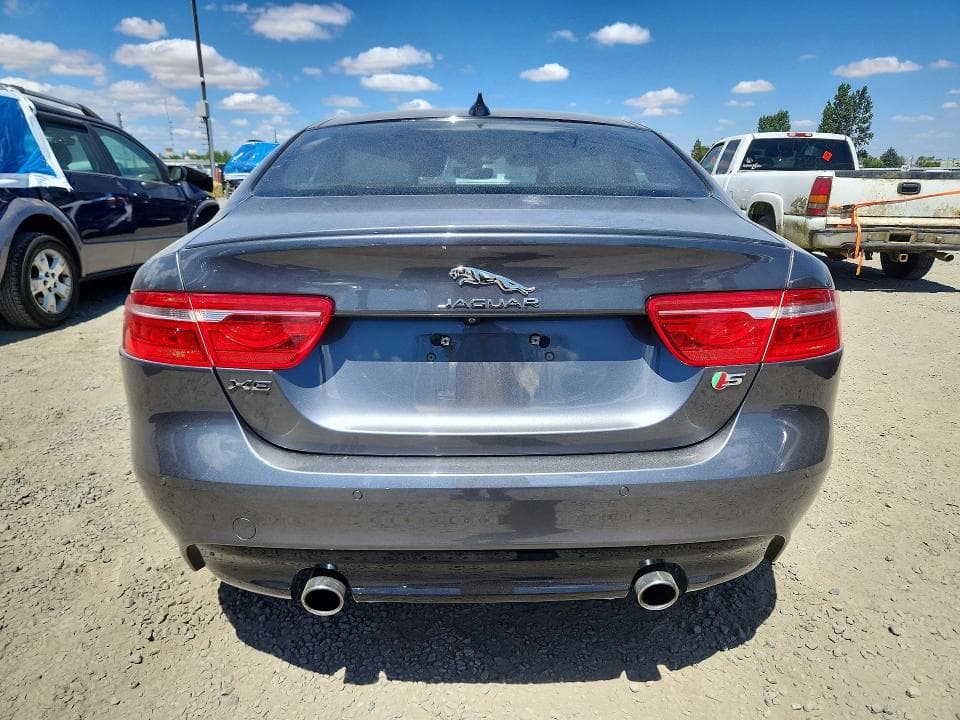 2019 JAGUAR XE S 6