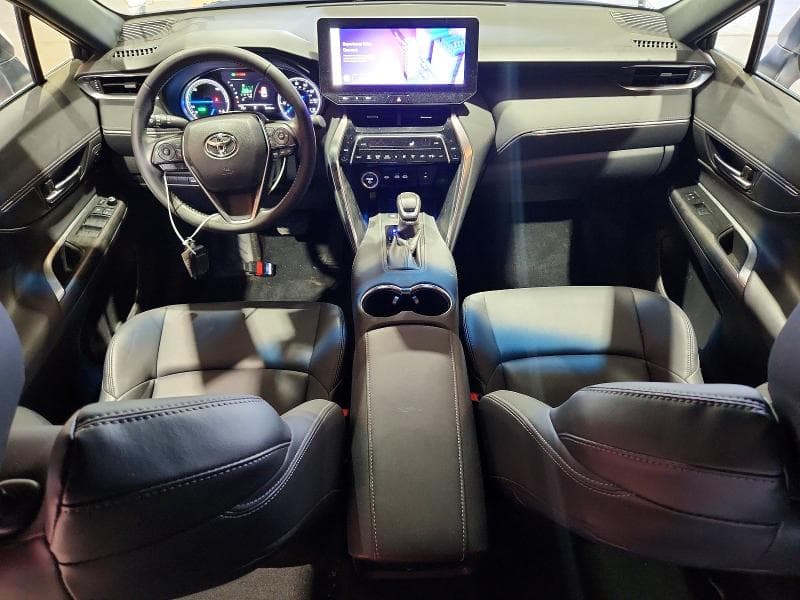 2024 TOYOTA VENZA XLE 8