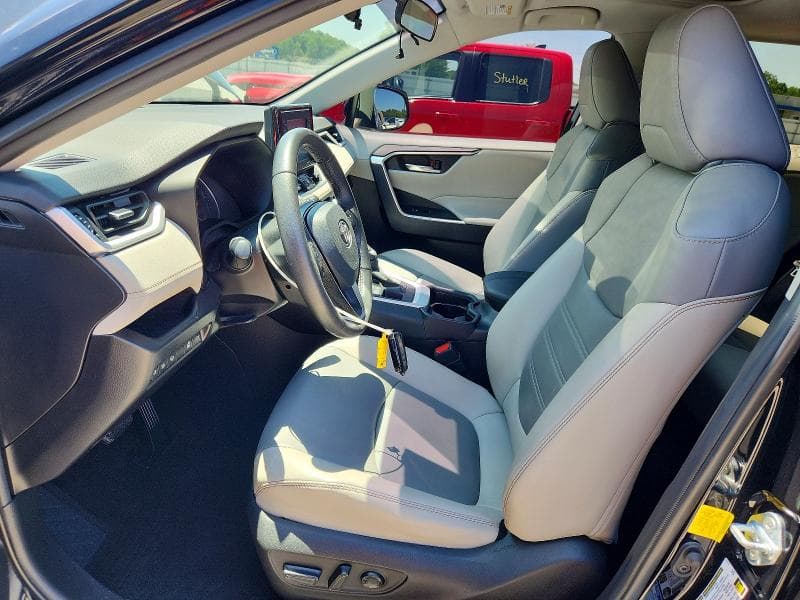 2021 TOYOTA RAV4 XLE PREMIUM 7