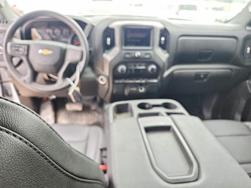 2025 CHEVROLET SILVER1500 8