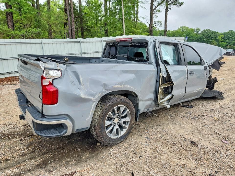 2024 CHEVROLET SILVERADO K1500 LT 3