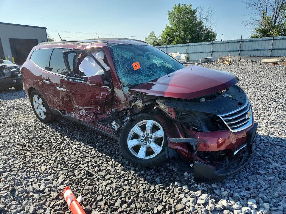 2017 CHEVROLET TRAVERSE LT 4