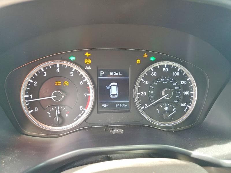 2020 HYUNDAI SANTA FE SE 9