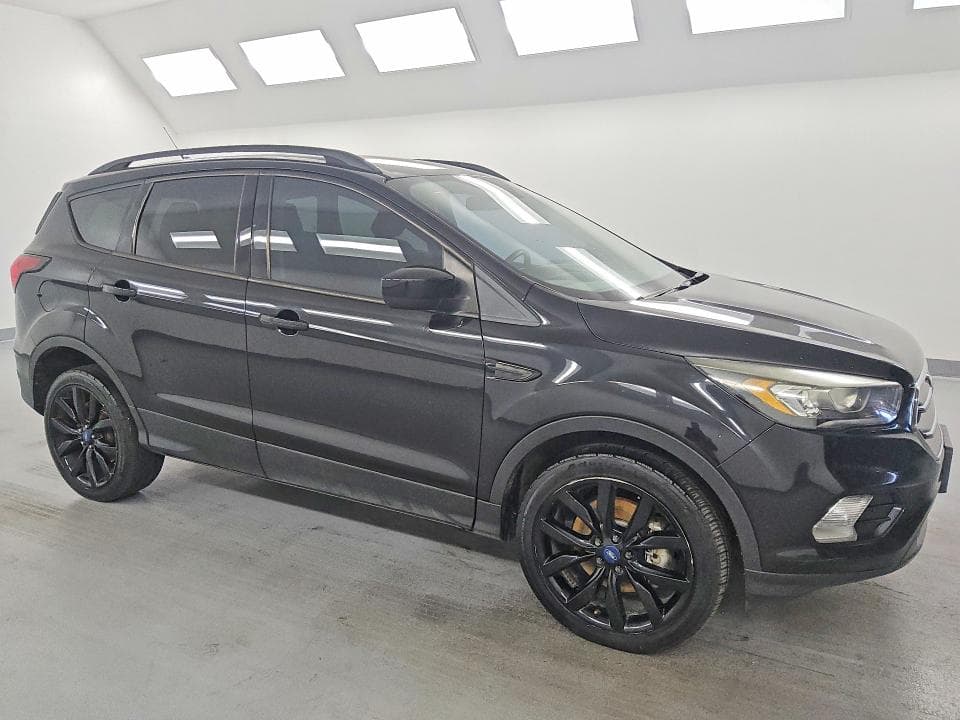 2019 FORD ESCAPE SE 4