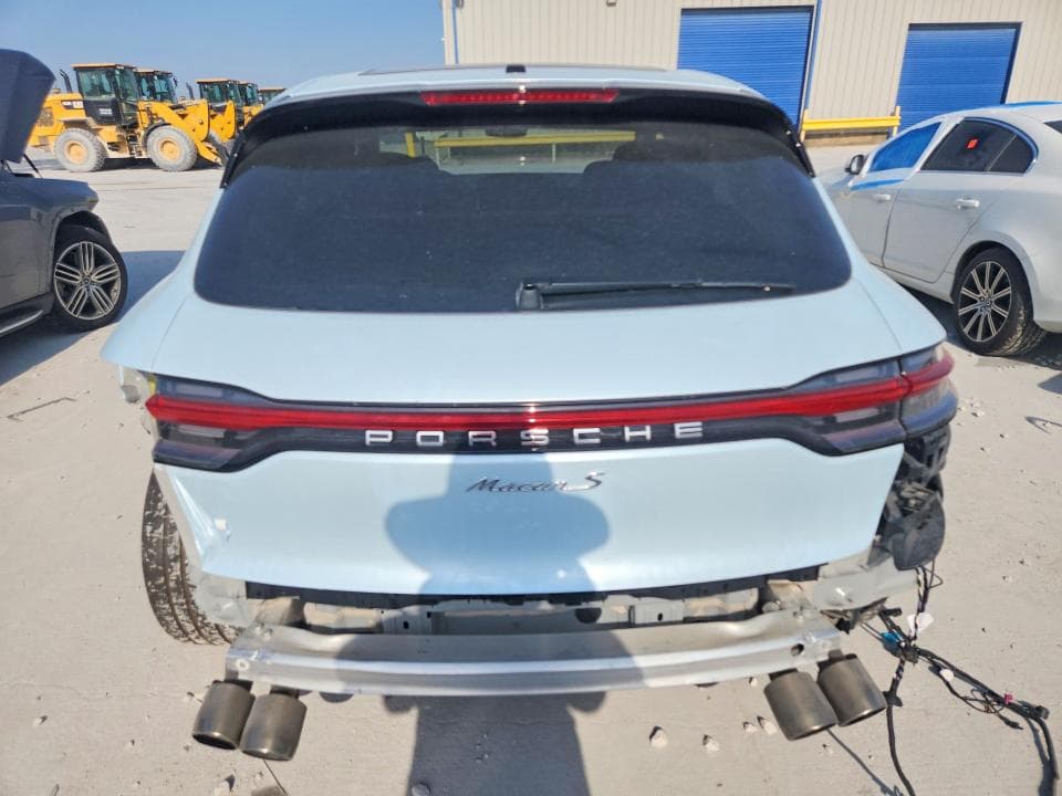 2025 PORSCHE MACAN 6