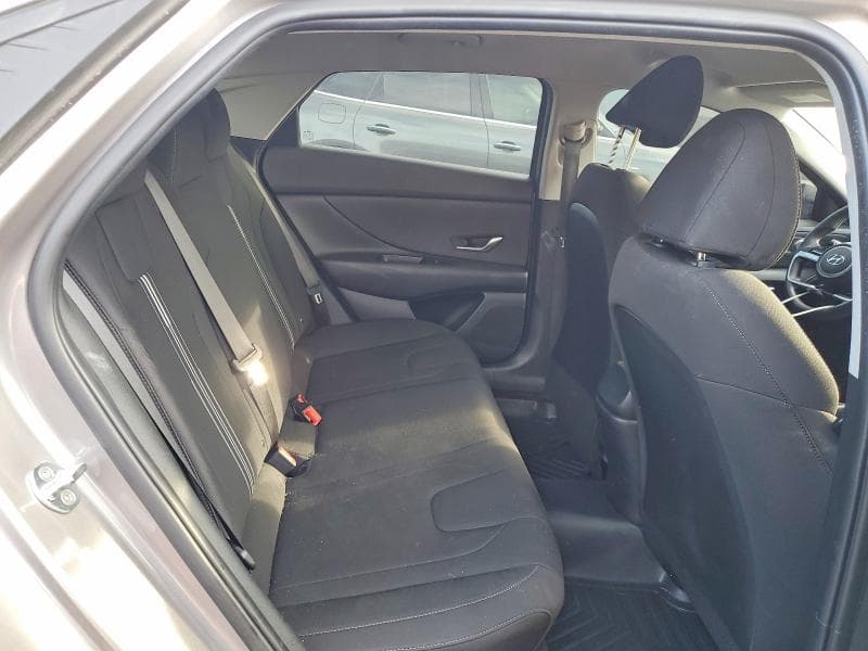 2023 HYUNDAI ELANTRA SEL 10