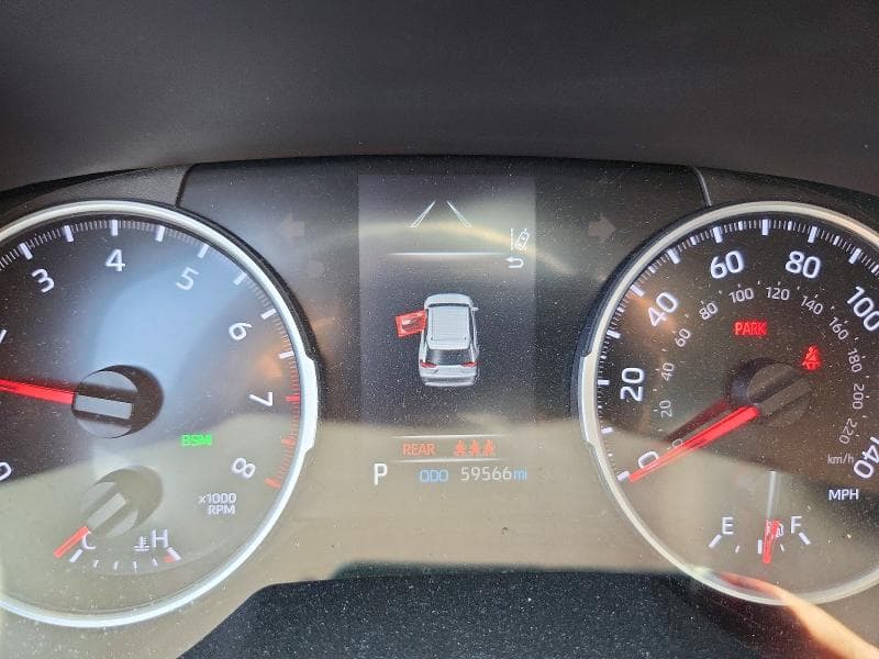 2021 TOYOTA RAV4 XLE 9