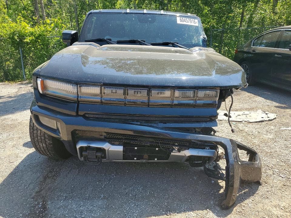 2025 GMC HUMMER 3X 5