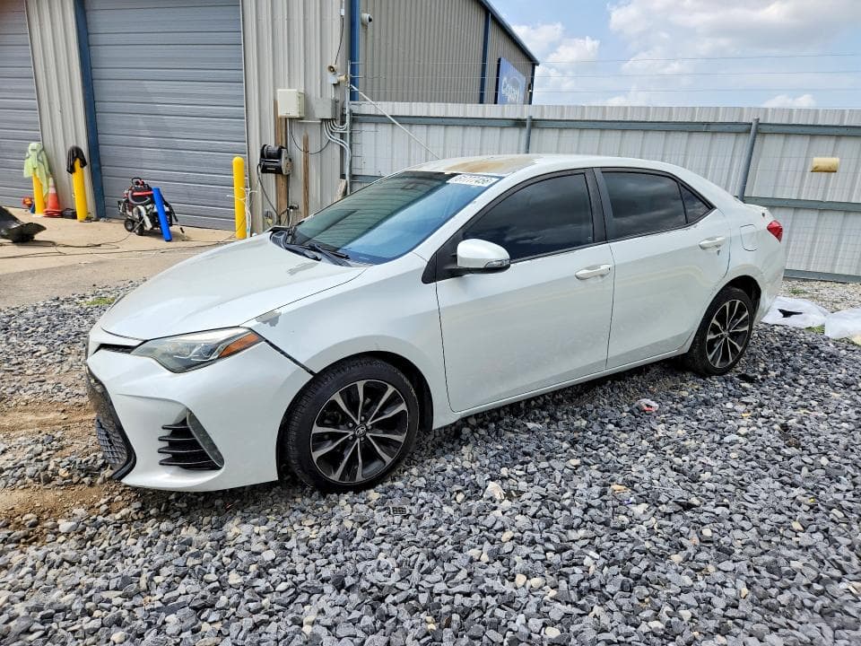2017 TOYOTA COROLLA SE - 1