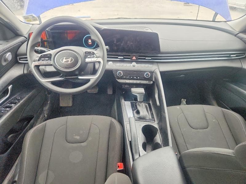 2024 HYUNDAI ELANTRA SEL 8