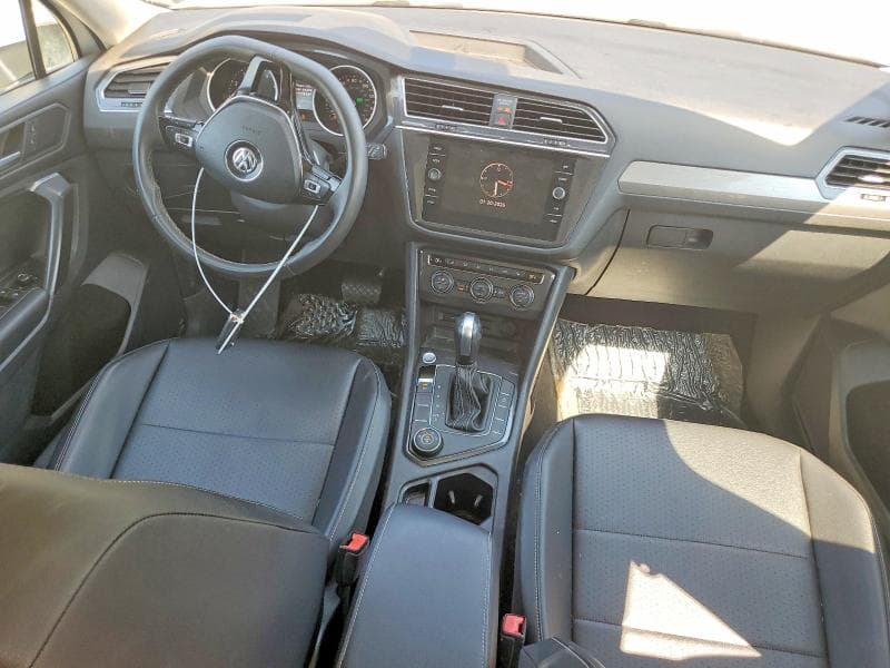 2021 VOLKSWAGEN TIGUAN SE 8