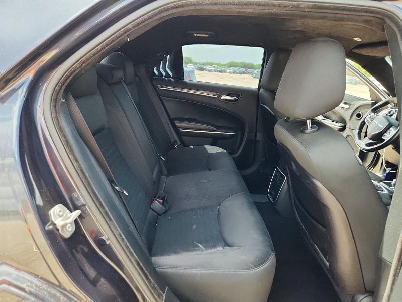 2019 CHRYSLER 300 TOURING 10