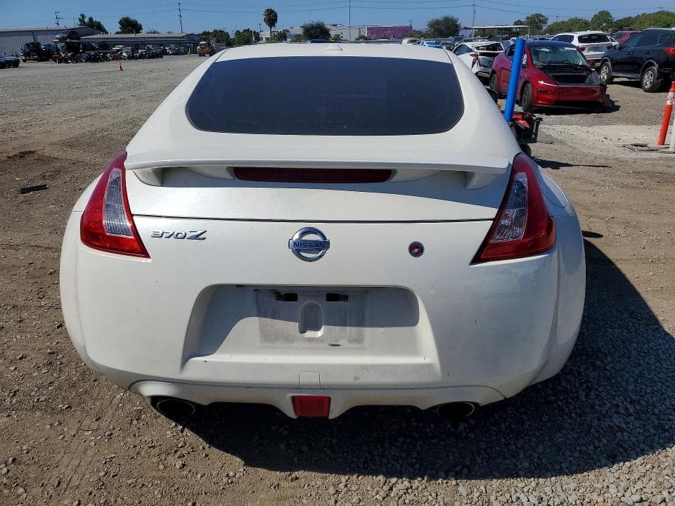 2017 NISSAN 370Z BASE 6