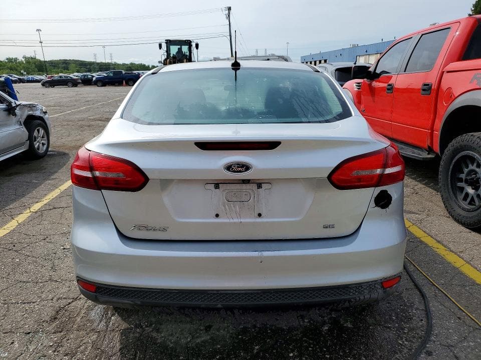 2018 FORD FOCUS SE 6