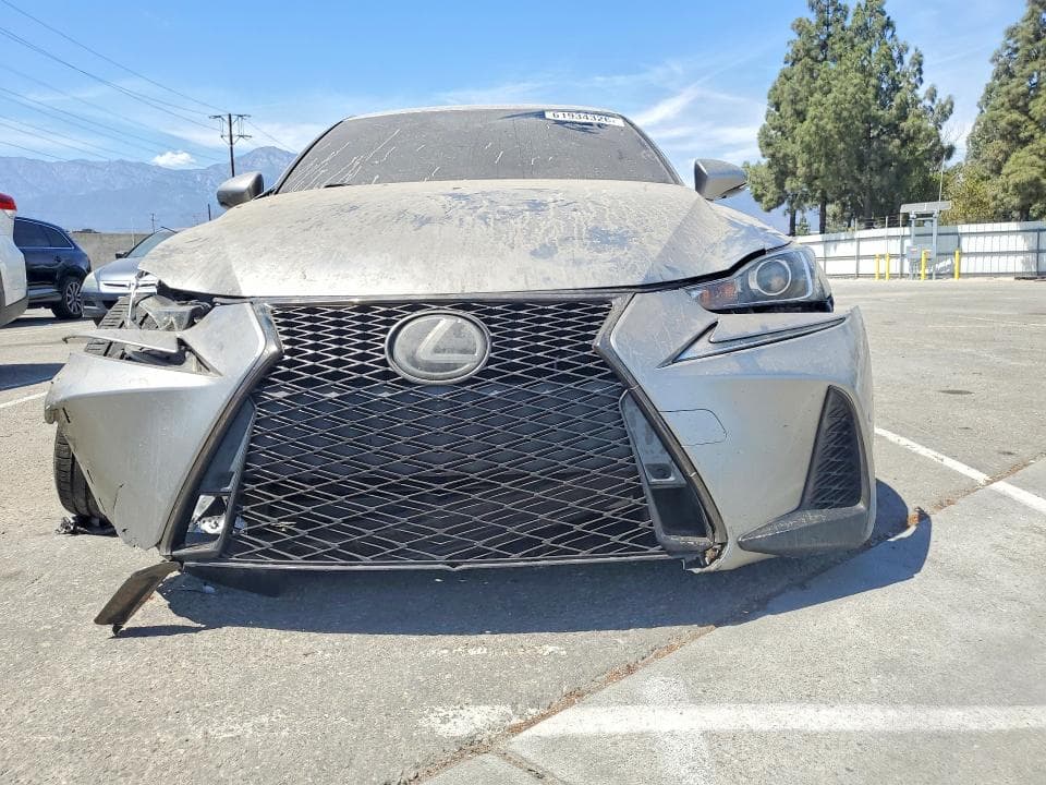 2018 LEXUS IS 300 5