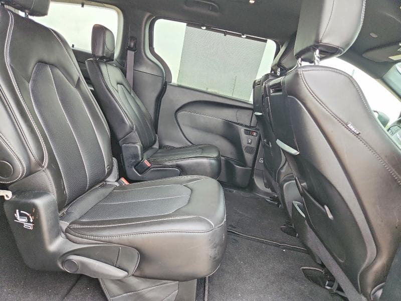 2023 CHRYSLER PACIFICA TOURING L 11