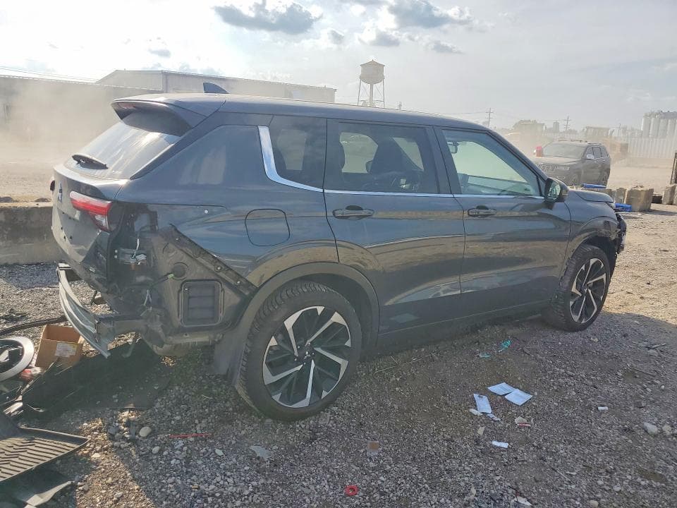 2024 MITSUBISHI OUTLANDER SE 3