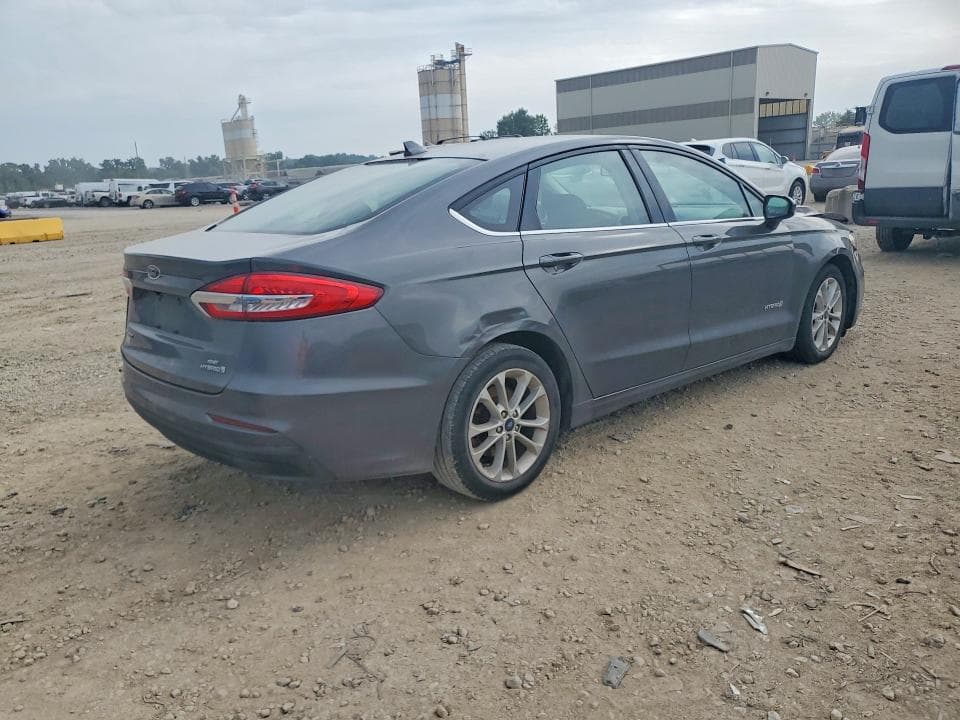 2019 FORD FUSION SE 3