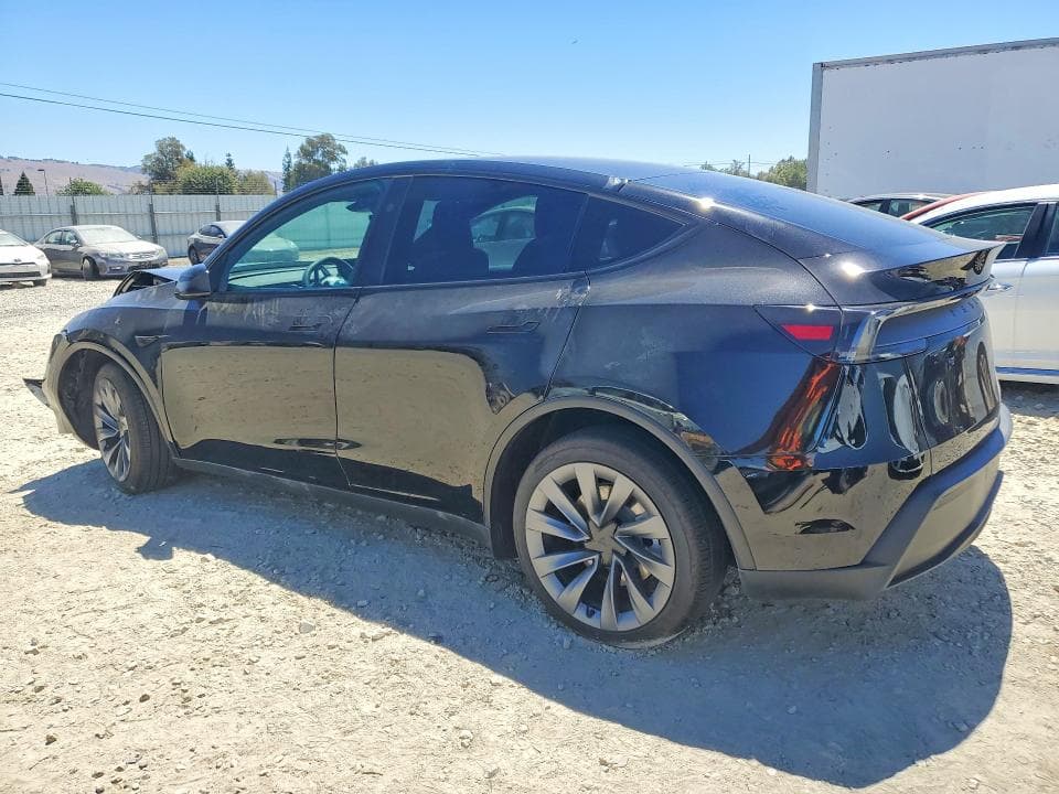 2026 TESLA MODEL Y 2