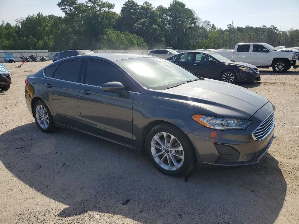 2020 FORD FUSION SE 4