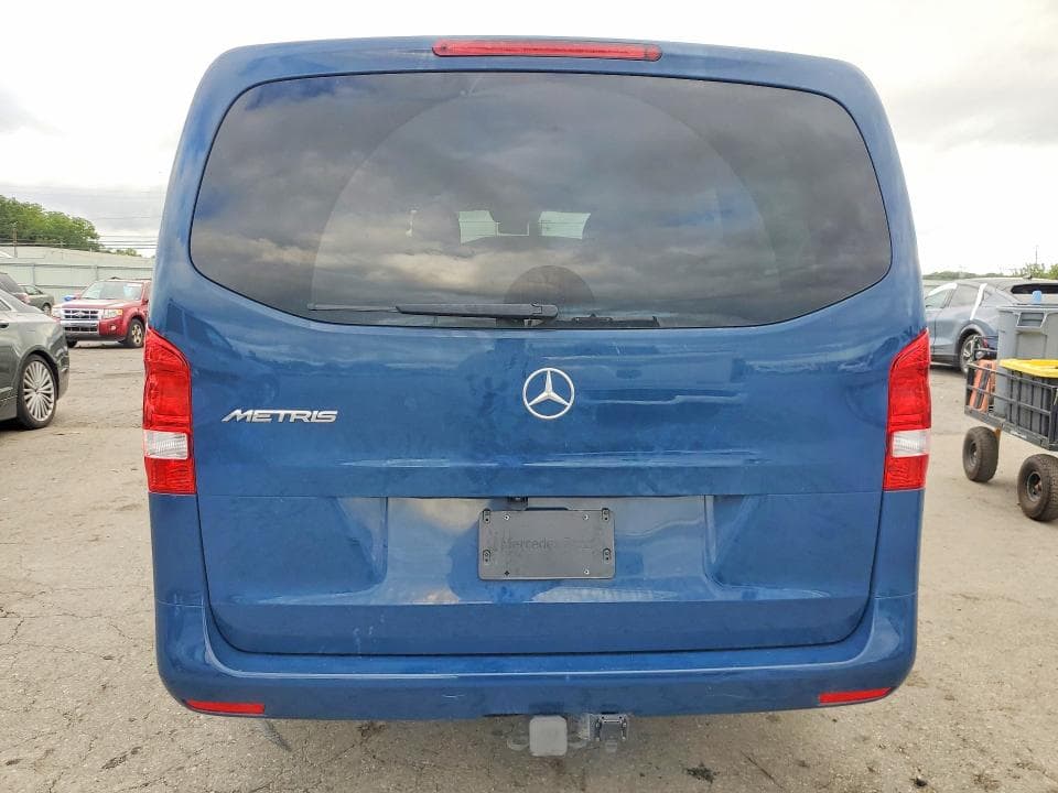 2023 MERCEDES-BENZ METRIS 6