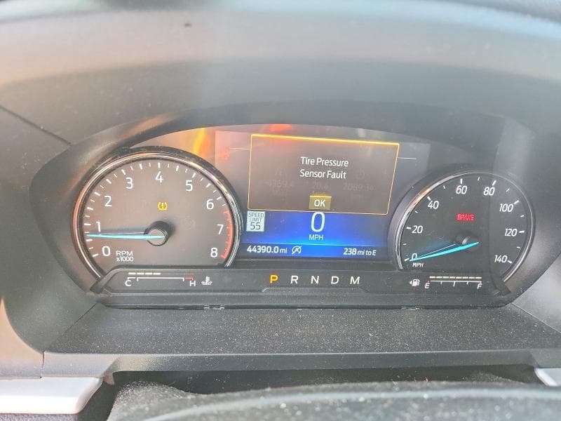 2020 FORD EXPLORER XLT 9