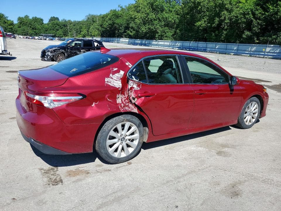 2019 TOYOTA CAMRY LE 3