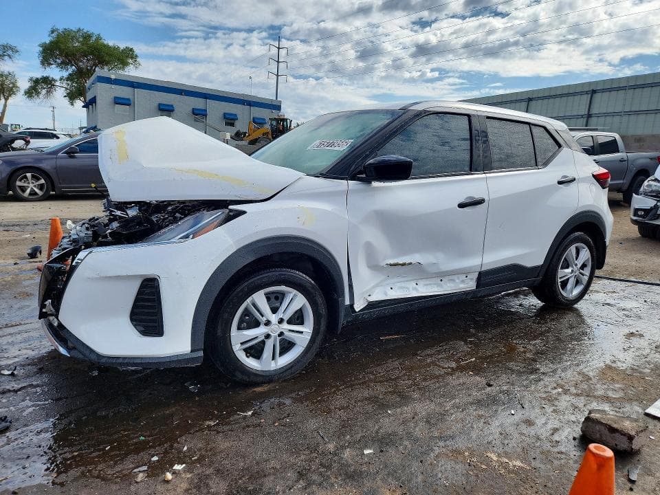 2024 NISSAN KICKS S