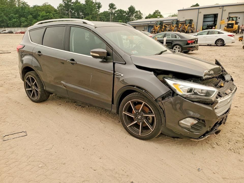 2019 FORD ESCAPE TITANIUM 4