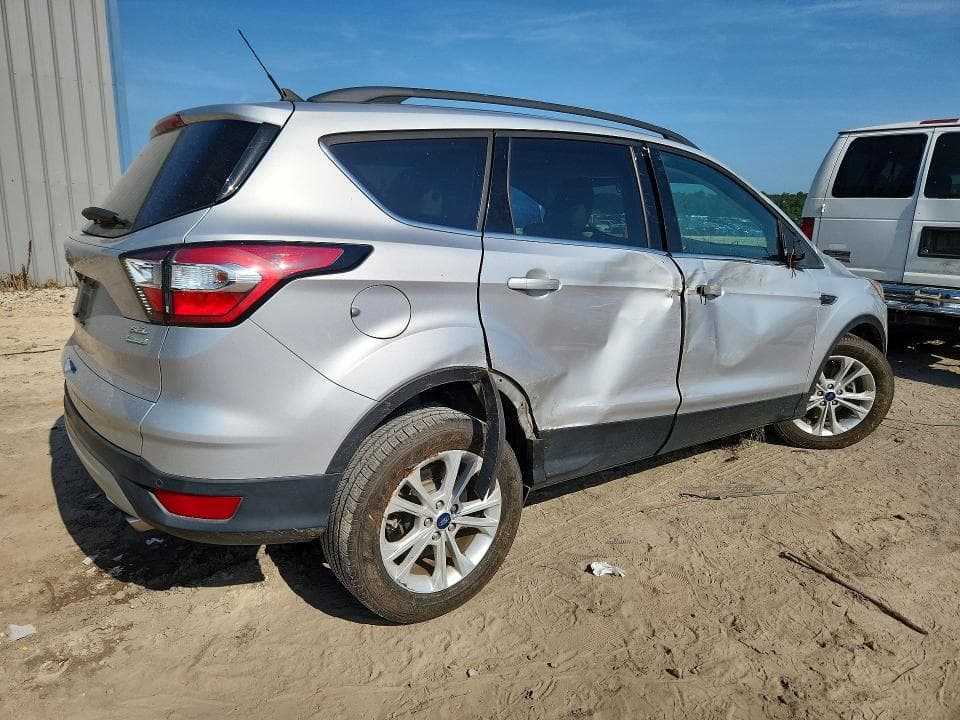 2018 FORD ESCAPE SEL 3