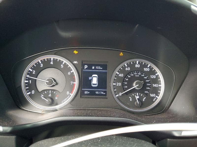 2020 HYUNDAI SANTA FE SE 9
