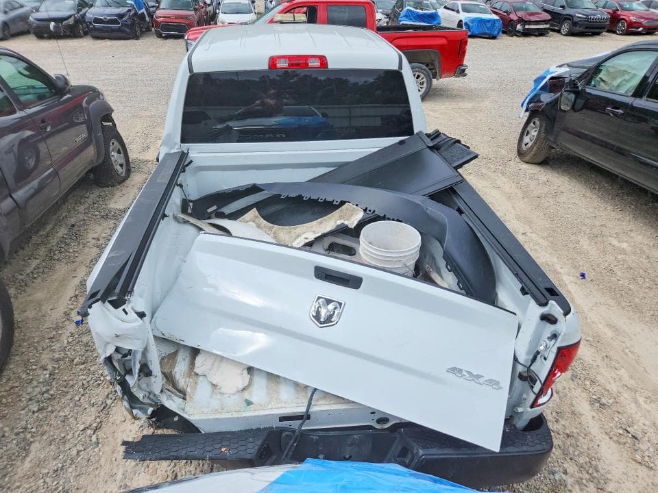 2023 RAM 1500 CLASSIC TRADESMAN 6