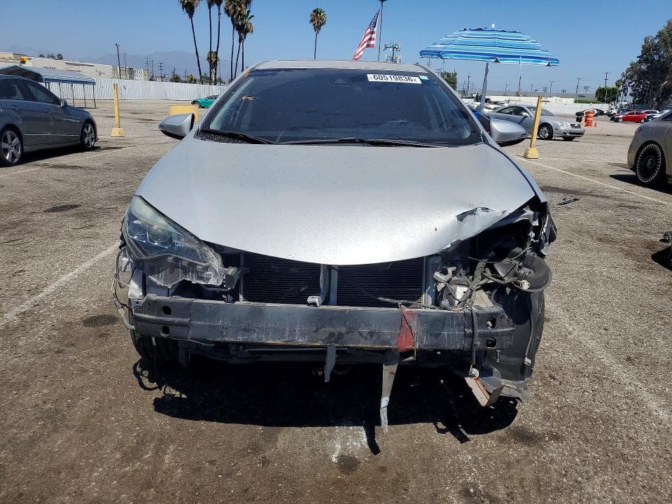 2017 TOYOTA COROLLA SE 5