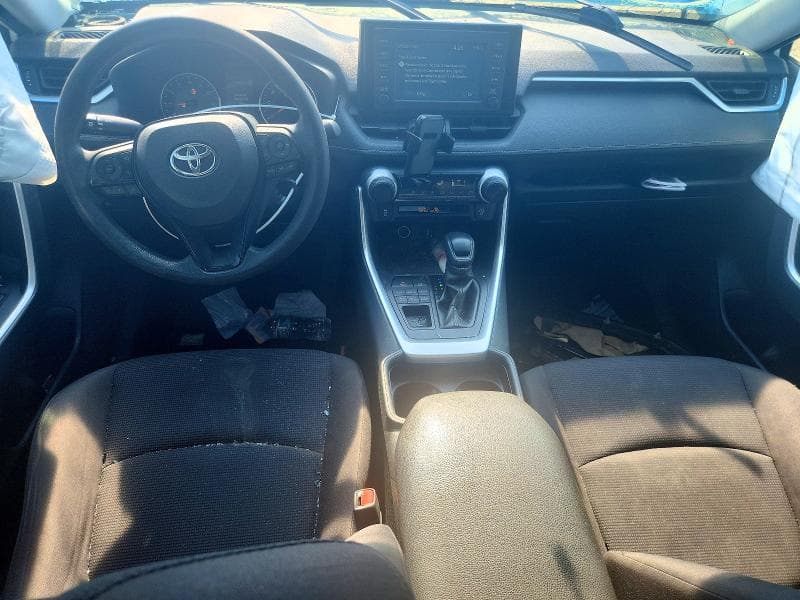2019 TOYOTA RAV4 LE 8
