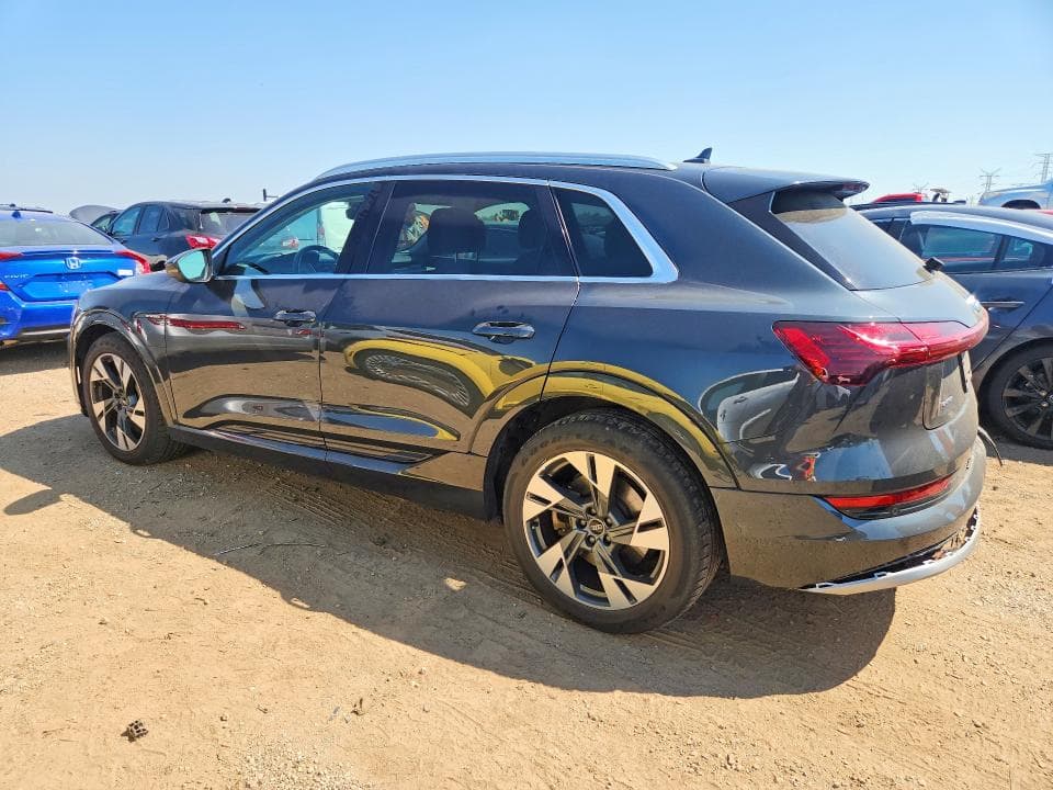 2021 AUDI E-TRON PREMIUM 2