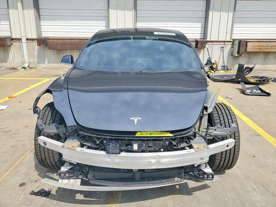 2018 TESLA MODEL 3 5